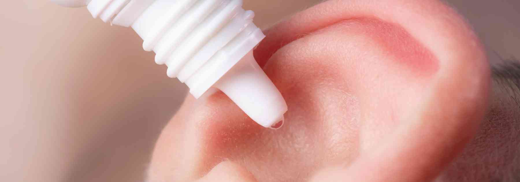how to extract earwax at home